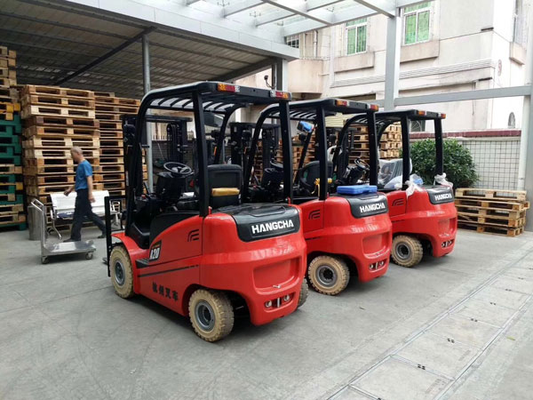杭州叉車電動(dòng)叉車，60年始終如一的優(yōu)秀品質(zhì)