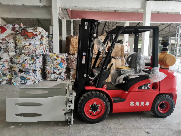 你的內(nèi)燃叉車柴油濾芯有在正確更換嗎？