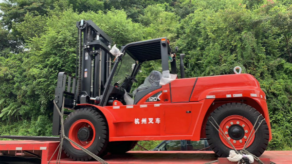 內(nèi)燃叉車動力不足？機(jī)油要保養(yǎng)！
